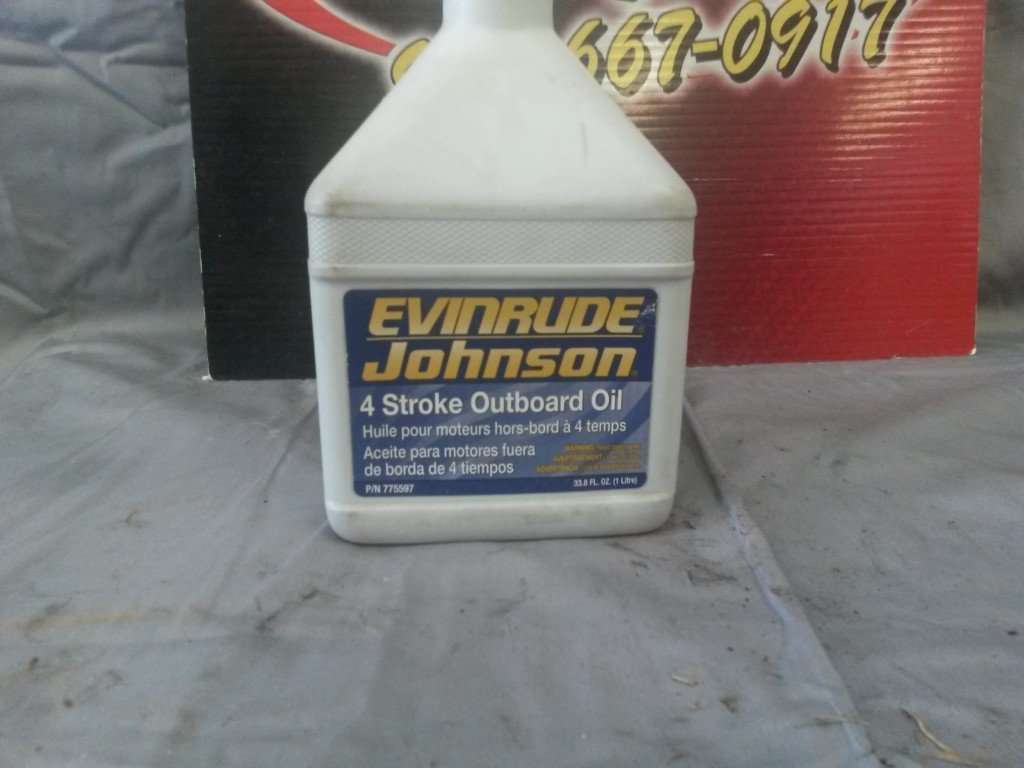 Evinrude Johnson 4-Stroke Outboard oil