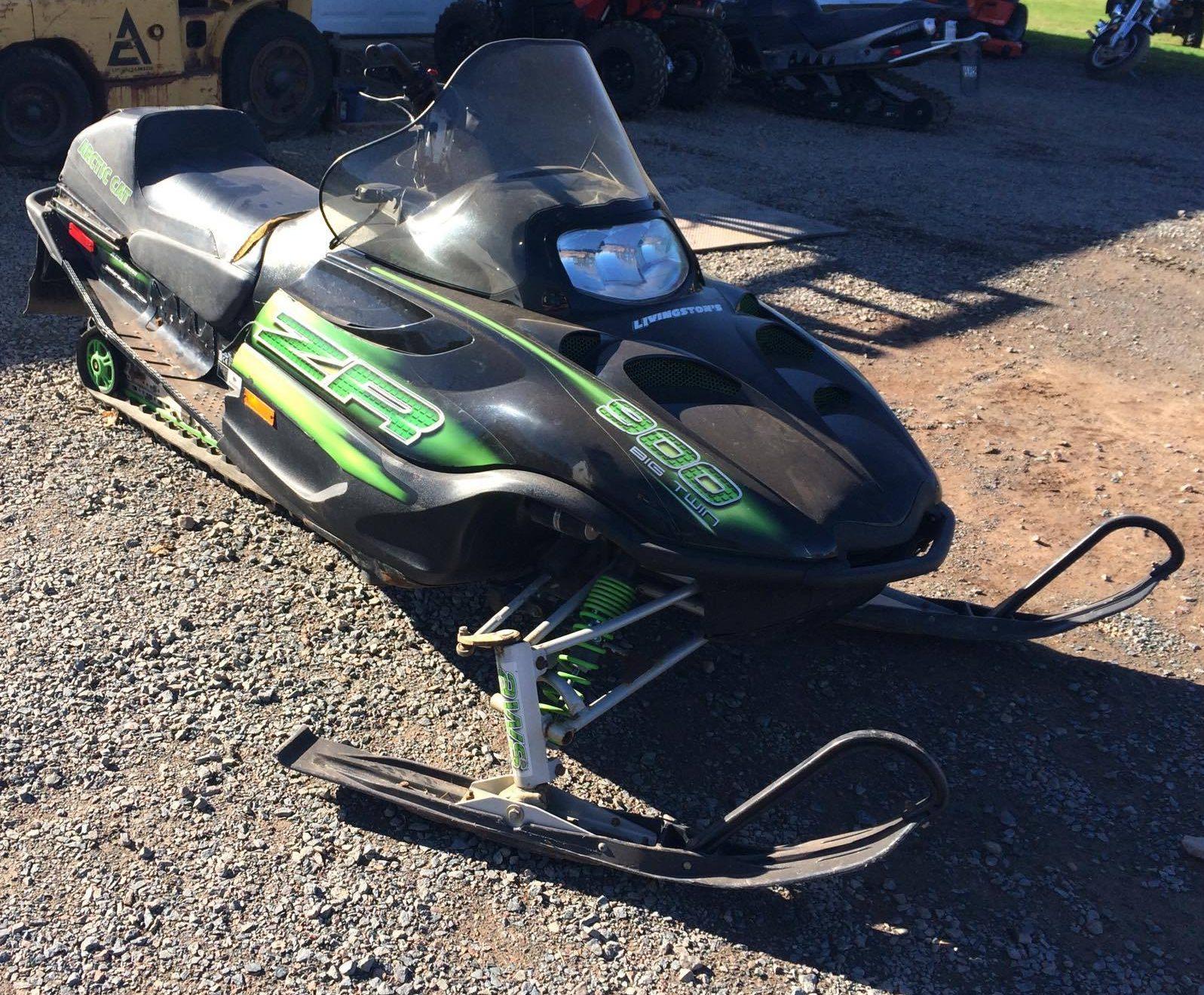 Parting Out - 2004 Arctic Cat ZR 900