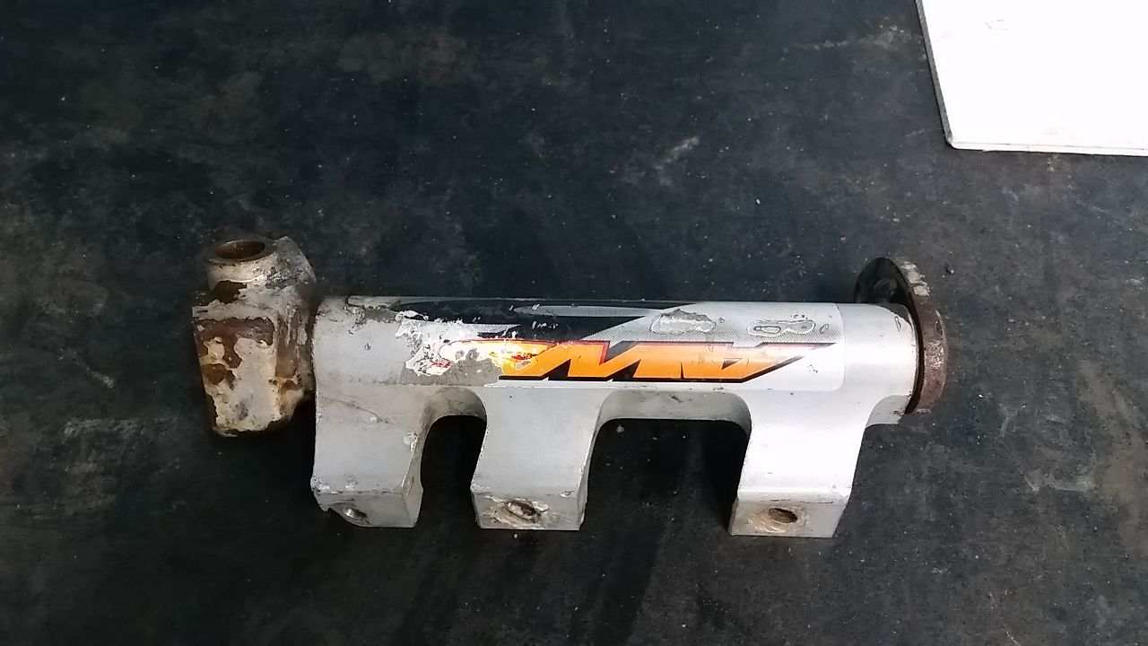 2002-2005 Arctic Cat ZL/ZR/Bearcat RH Spindle