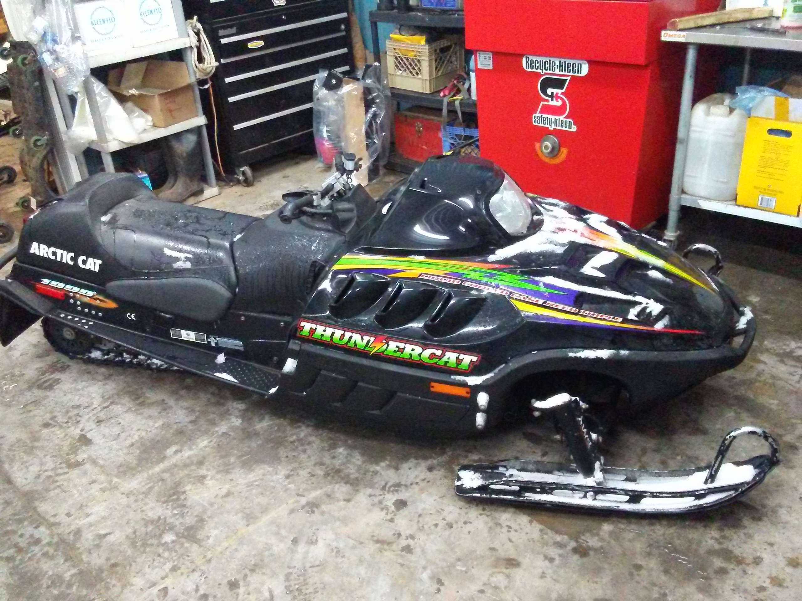 Parting Out - 2000 Arctic Cat Thundercat 1000