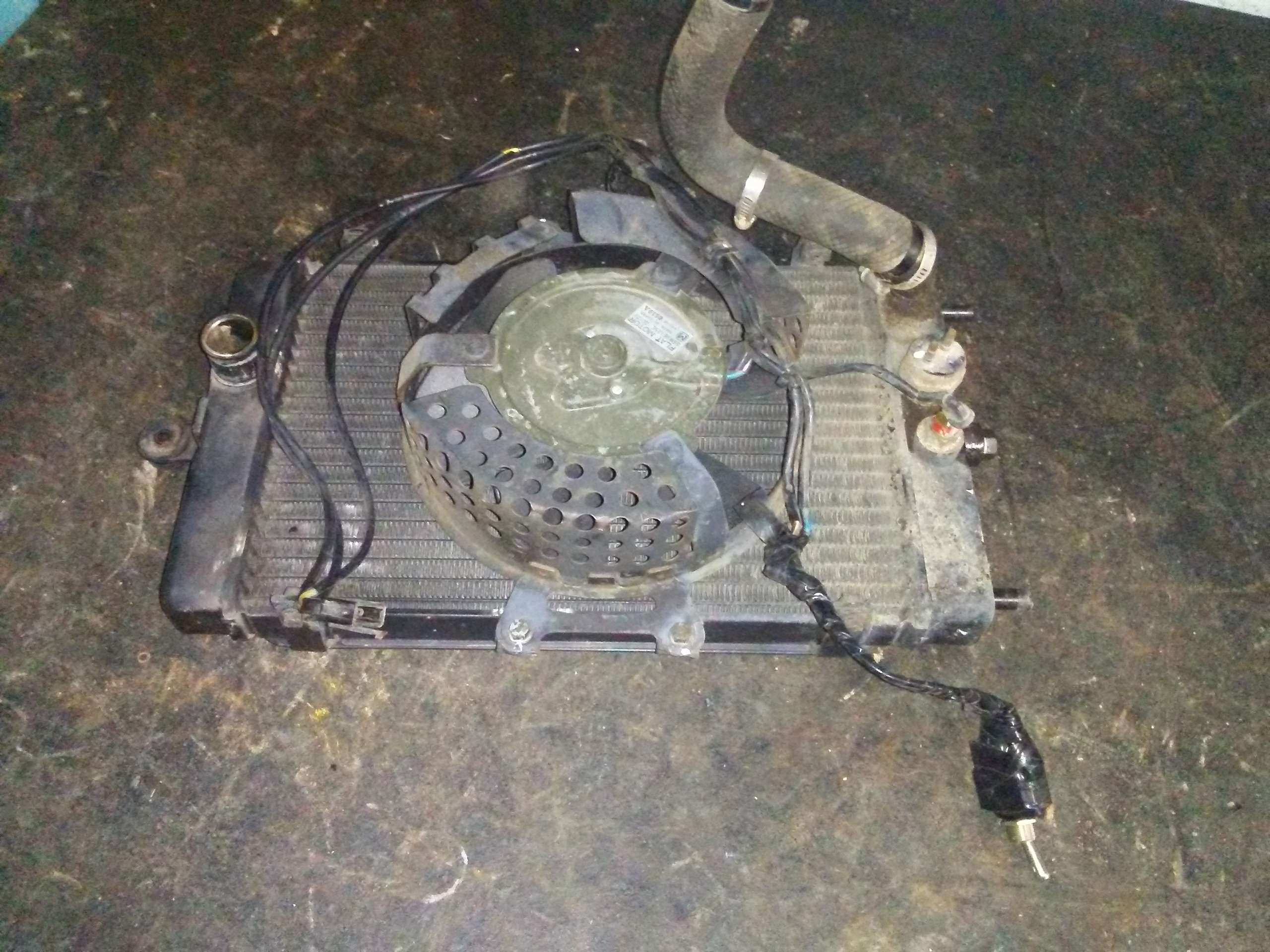 1996 - 1998 Kawasaki VULCAN 1500 CLASSIC Radiator With Fan - Image 2