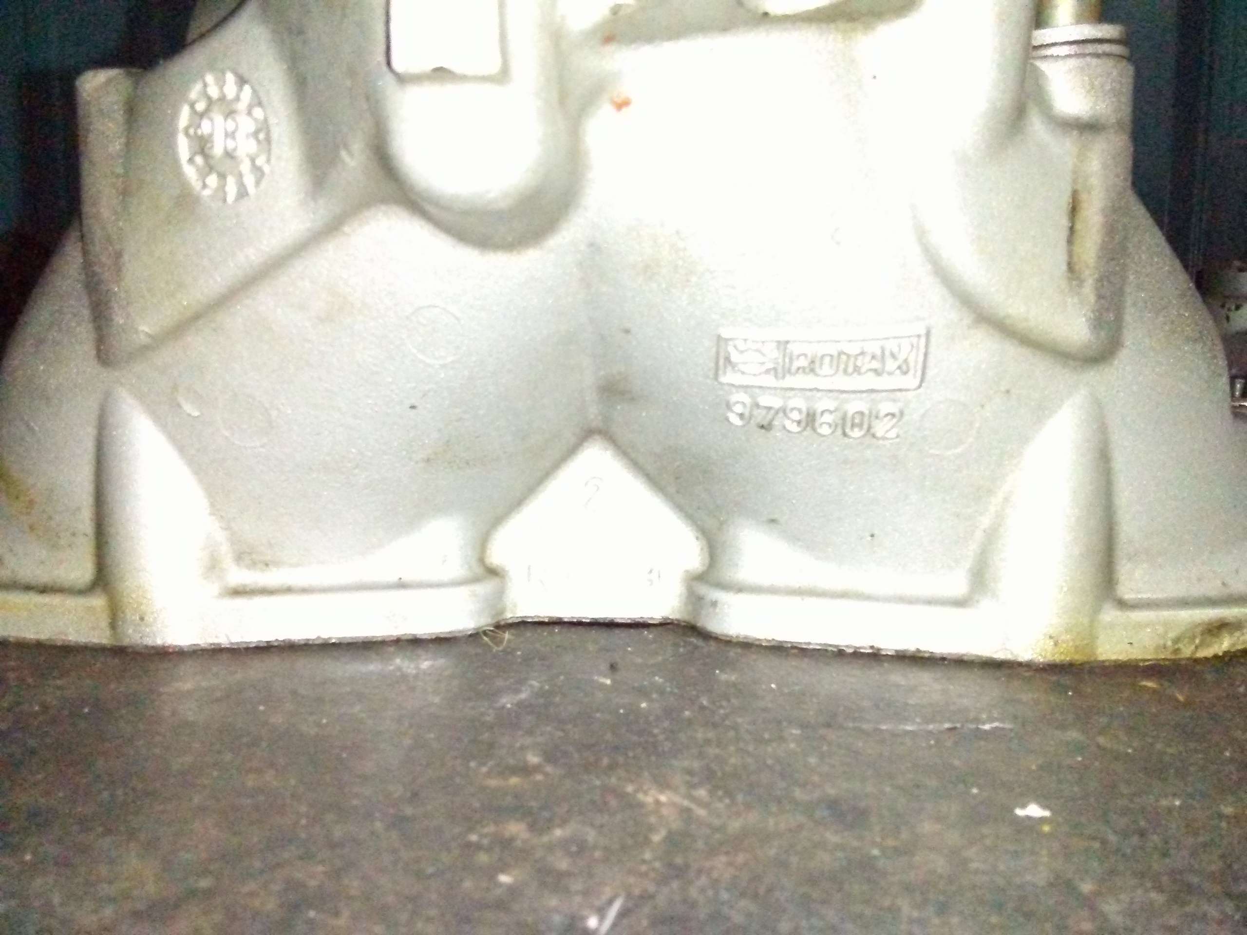 1998 – 2000 Sea Doo GSX,GTX,XP Exhaust Manifold (947)(951) - Image 2