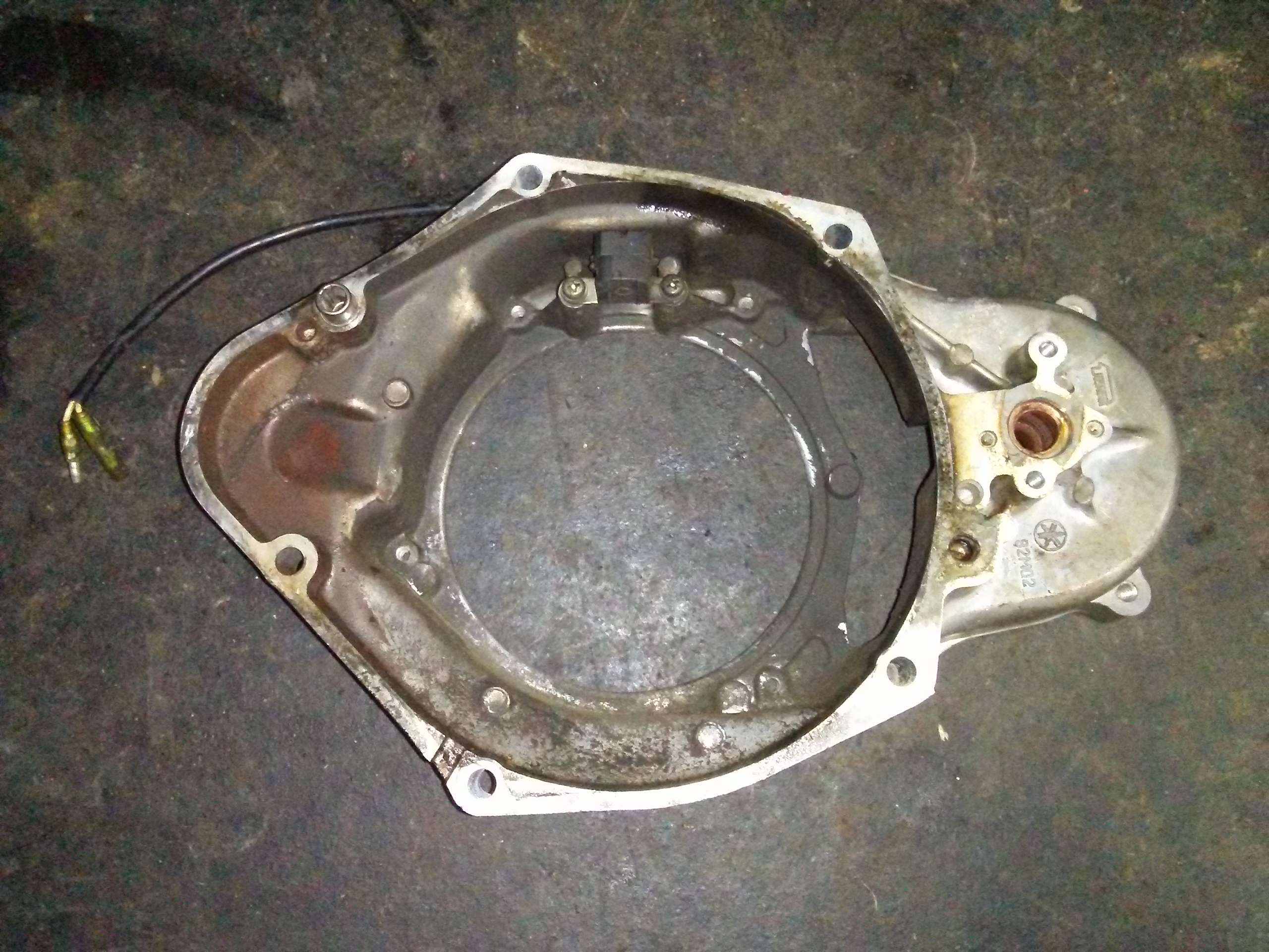 1995 - 1996 Yamaha VMAX Crankcase Cover 2