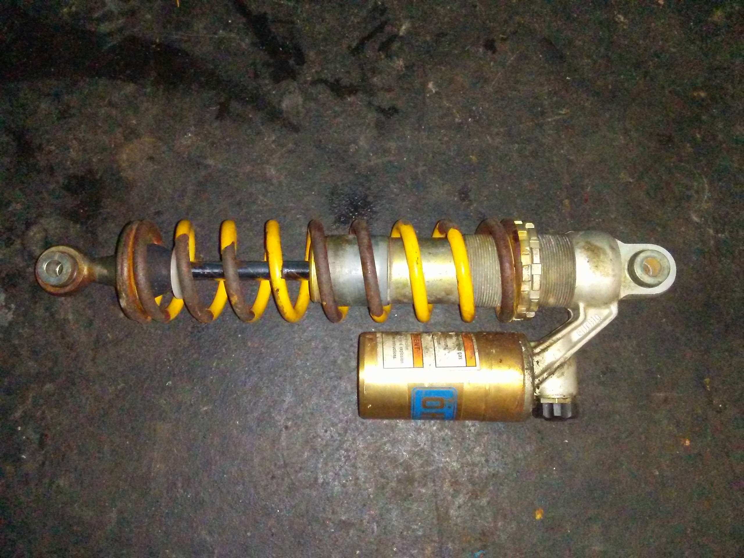 1997 Yamaha VMAX 600 SX Shock Absorber Assembly