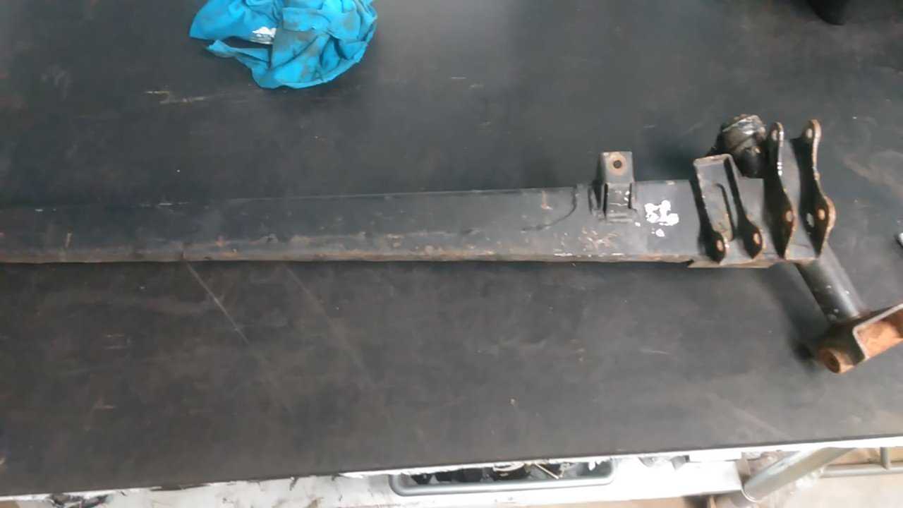 1998 - 2000 Yamaha SRX 600, V Max, Trailing Arm (L.H.)