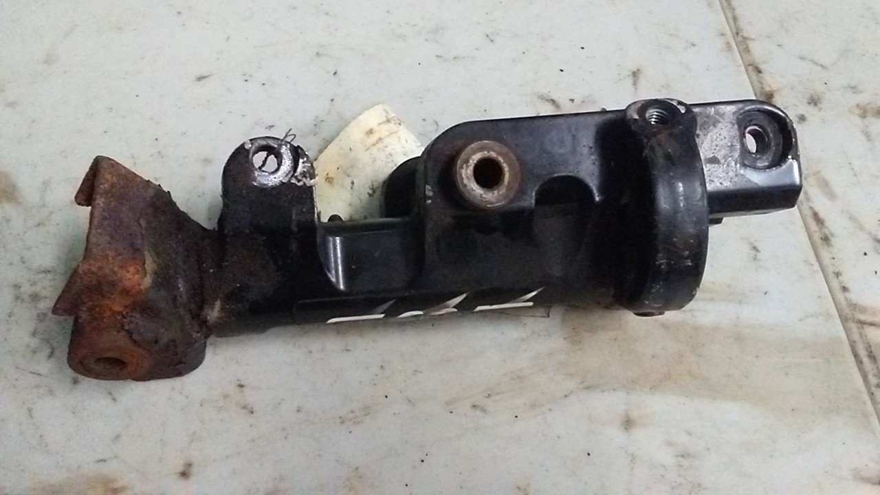 2004 – 2005 Arctic Cat Sabercat,Firecat Spindle, Steering – Right