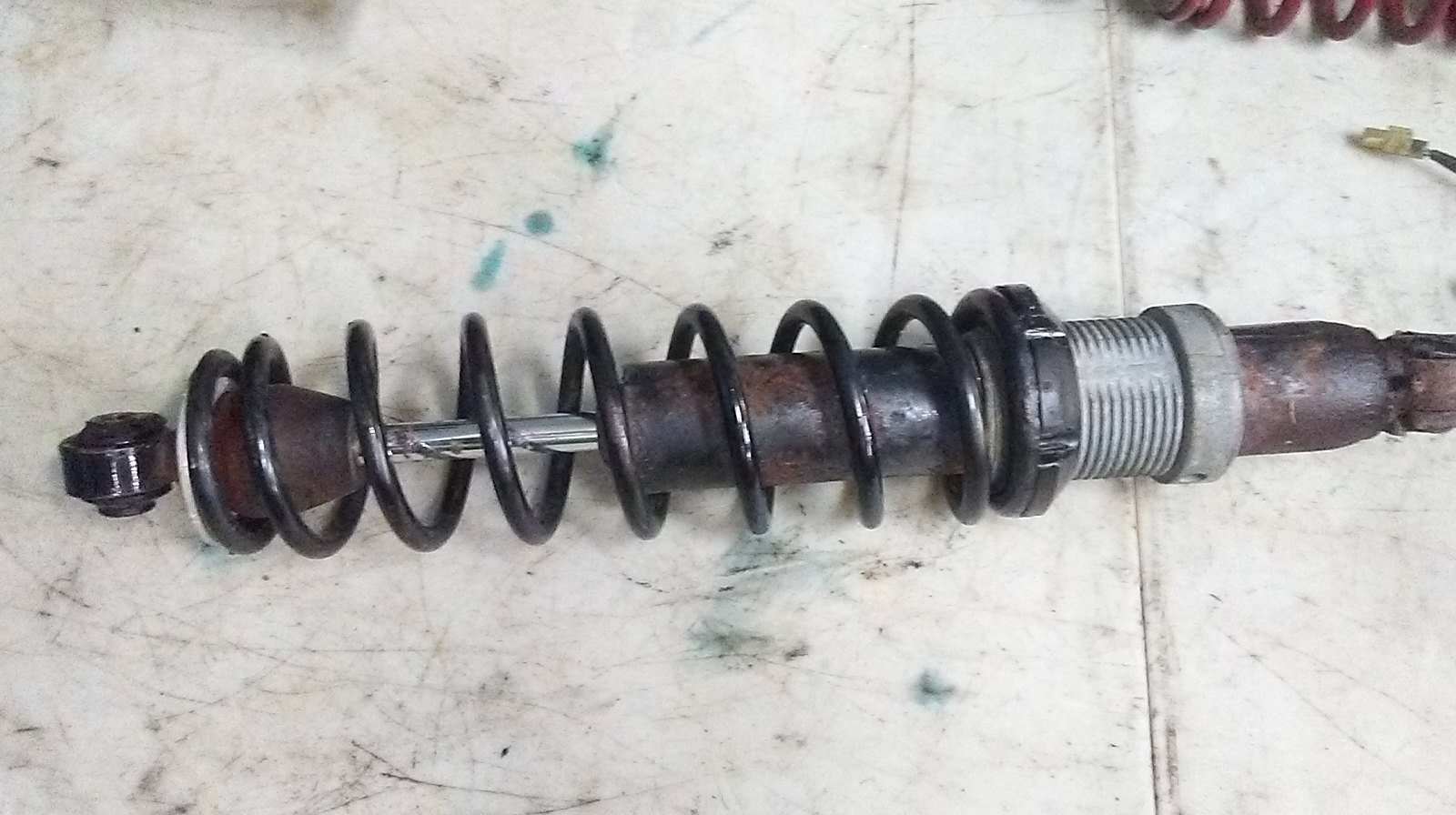 2000 - 2003 Polaris CLASSIC TOURING 600 Shocks