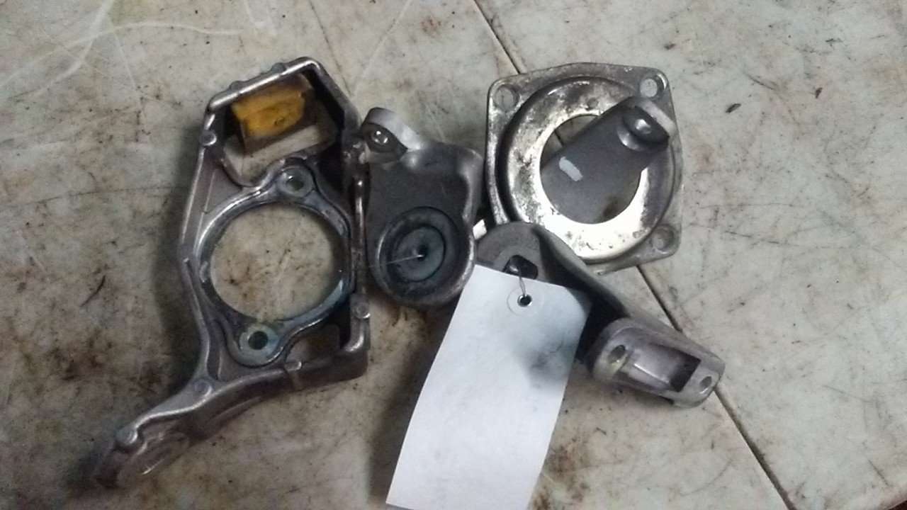 2012 Ski Doo MXZ, Renegade SUMMIT 600 Etec Motor Mounts