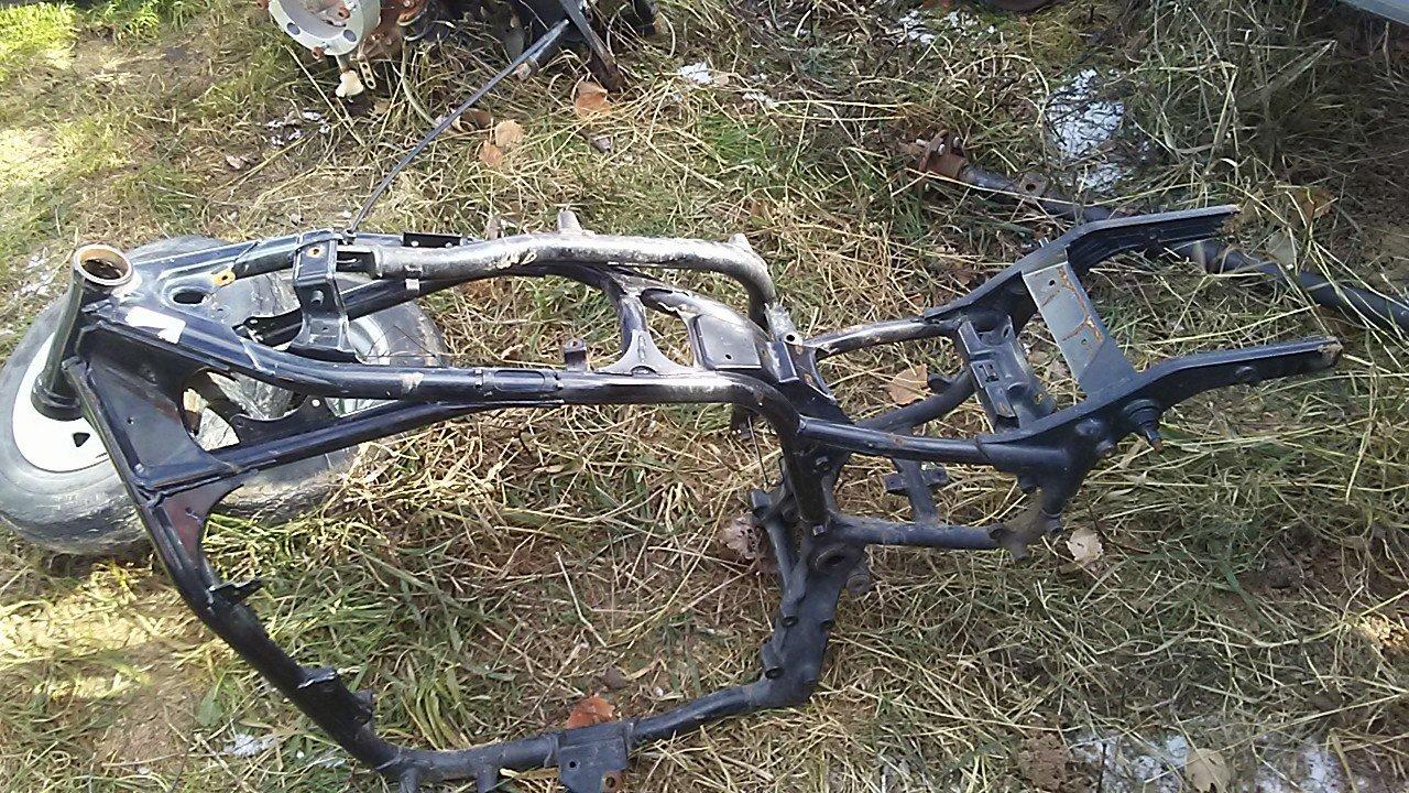 1997 Kawasaki Vulcan 1500 Frame - Image 2