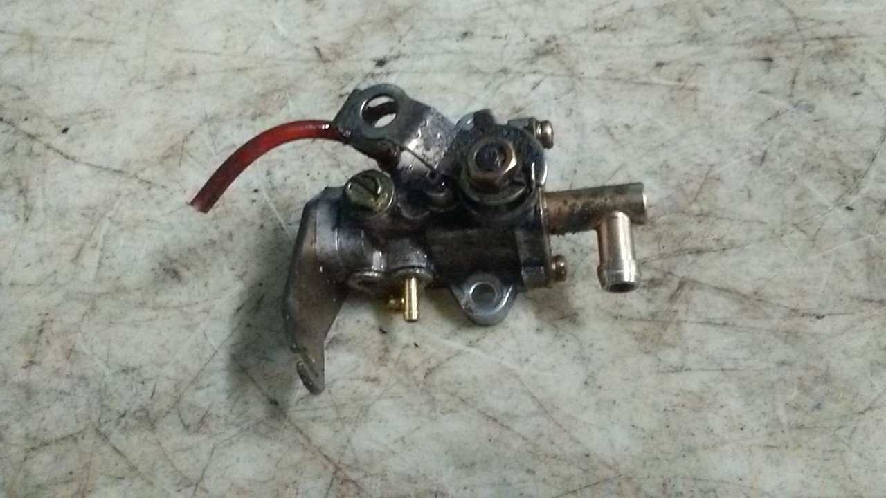 2002 - 2005 Ski Doo Grand Touring, Summit,Legend,MX Z Oil Pump