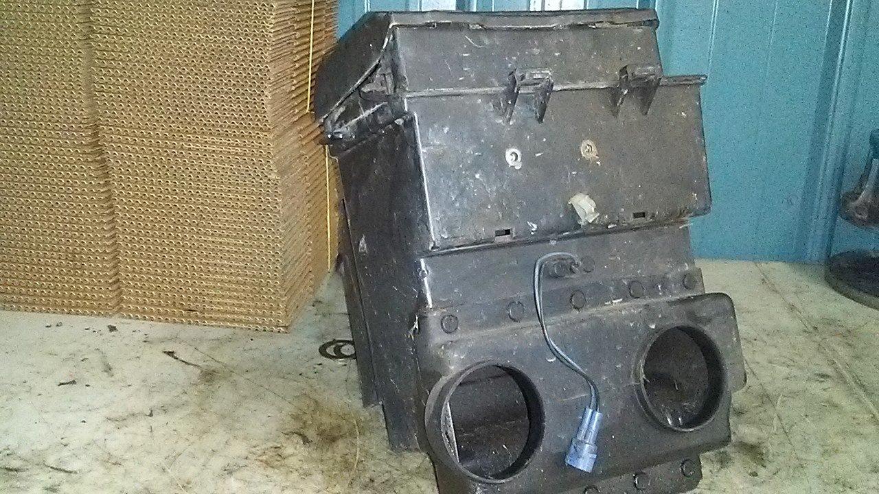 2004 - 2006 Arctic Cat MOUNTAIN CAT,KING CAT,ZR Silencer, Air - Assembly