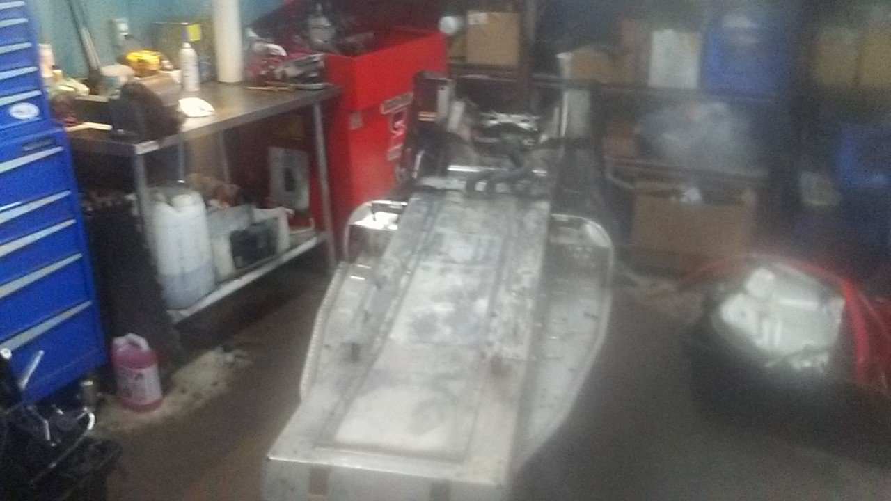 2005 Ski Doo 600 SDi Tunnel - Image 2