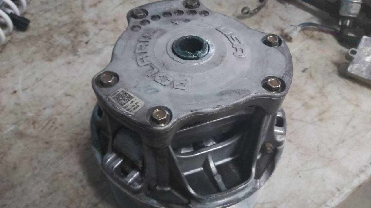 2007 Polaris FST 750 Turbo Primary Clutch