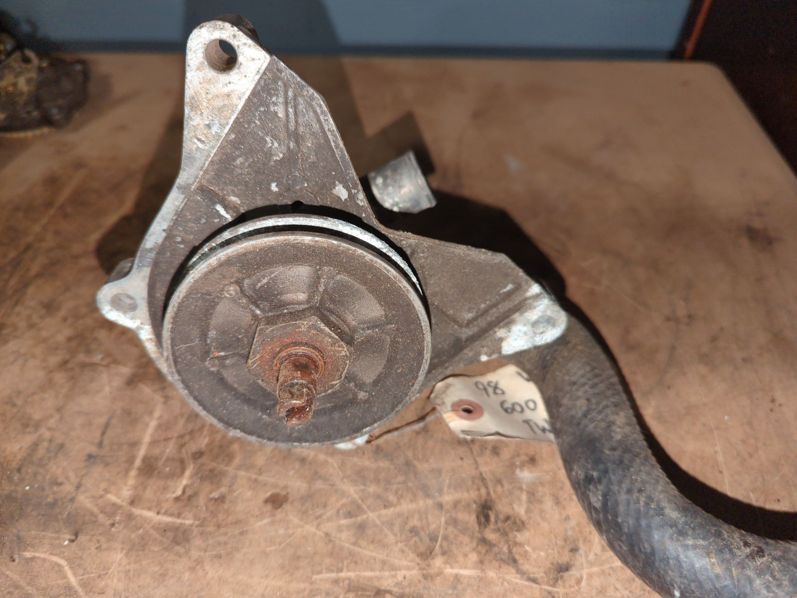 1997-2001 Yamaha V Max SX 600 Water Pump - Image 3