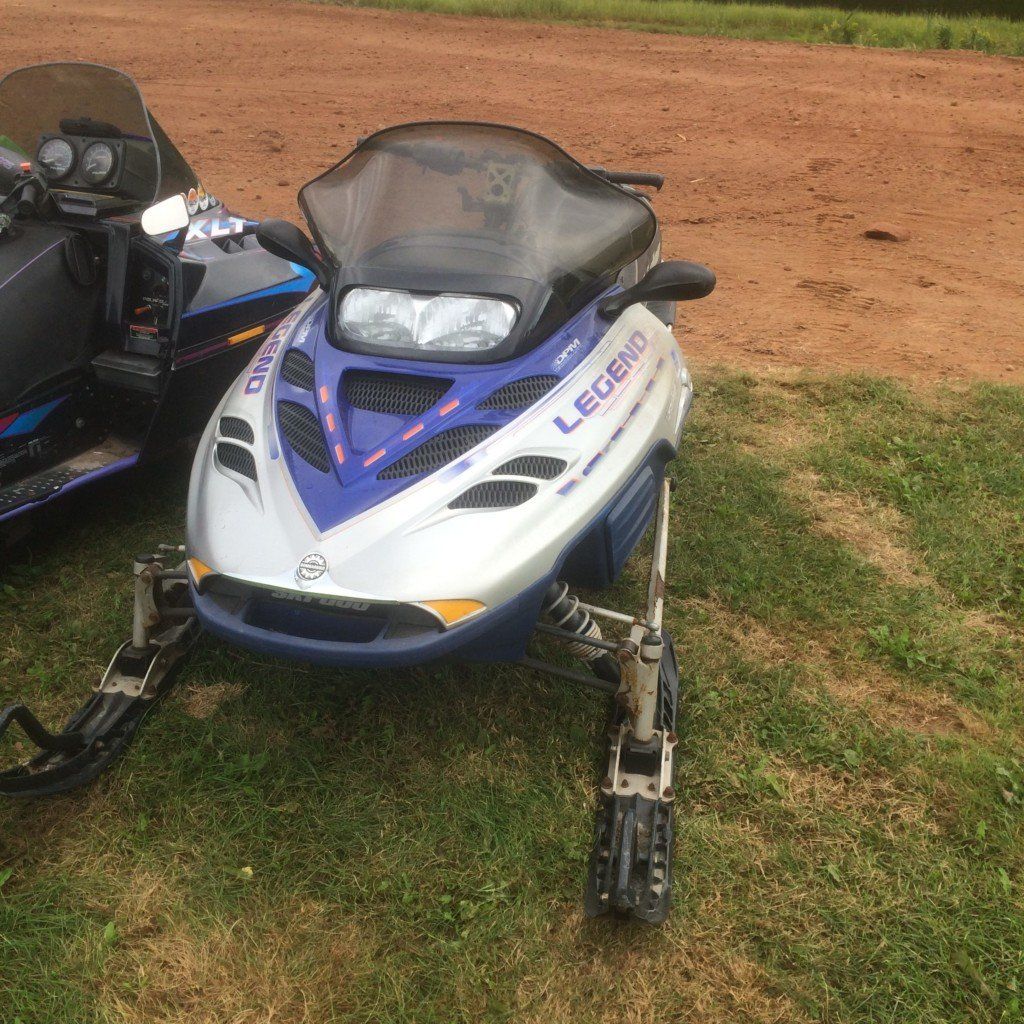 Parting Out - 2003 Ski Doo Legend 800