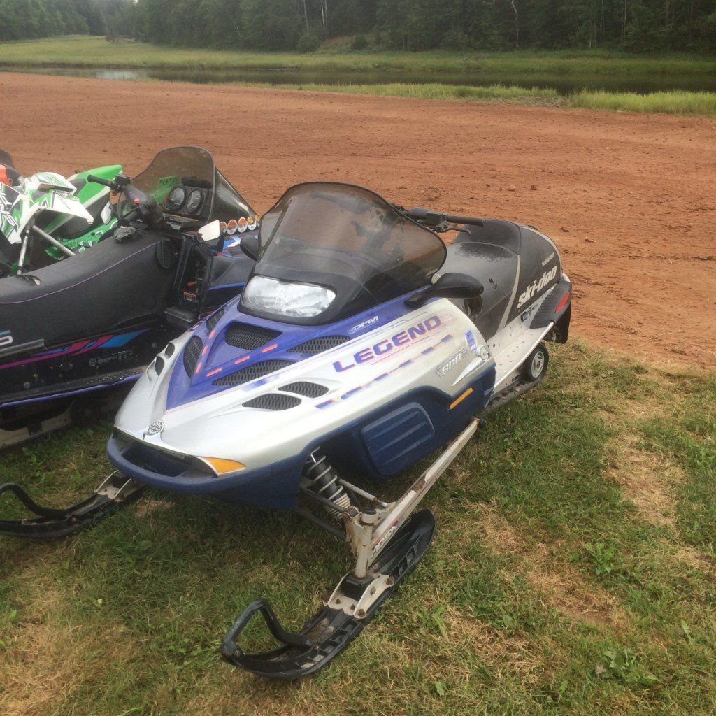Parting Out - 2003 Ski Doo Legend 800 - Image 2