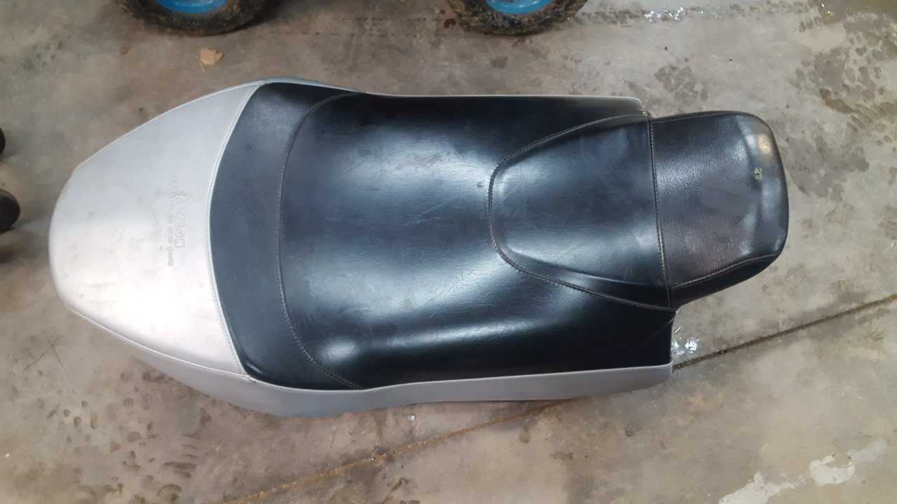 2007 Arctic Cat F8 Seat