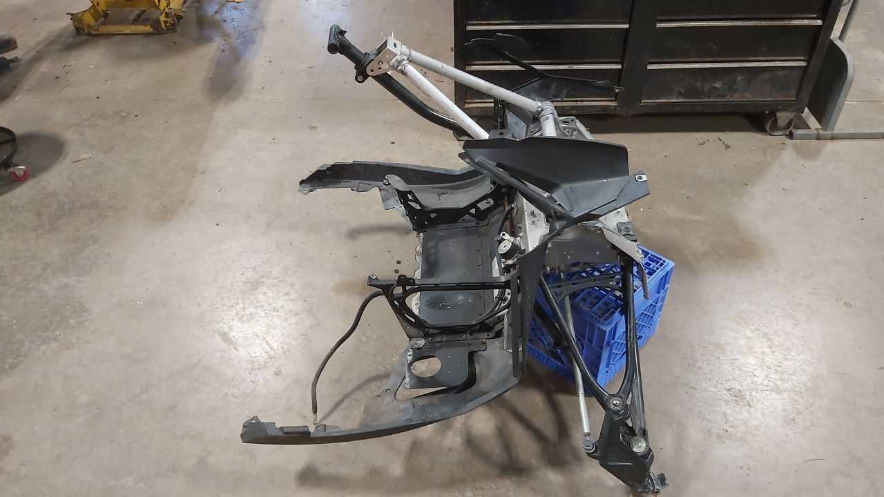 2013 Ski Doo 800 Complete Front End - Image 2