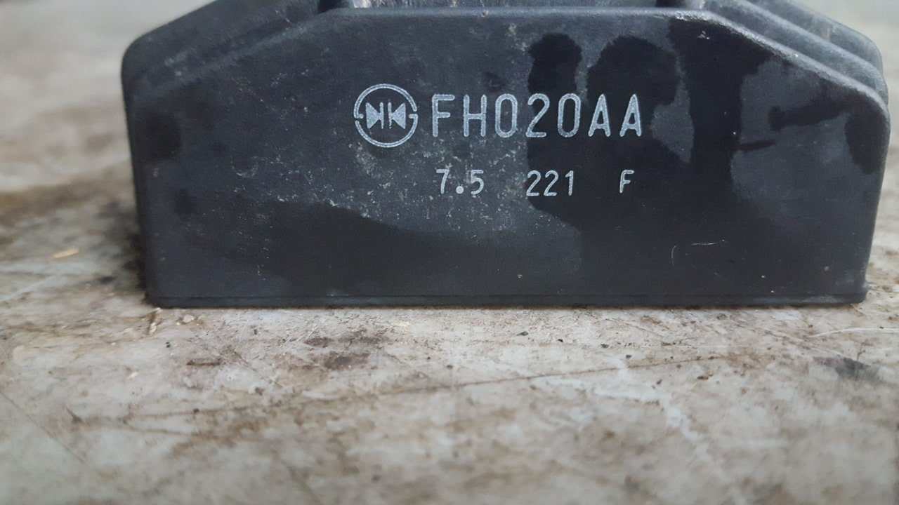 2002 – 2018 Voltage Regulator - Image 3