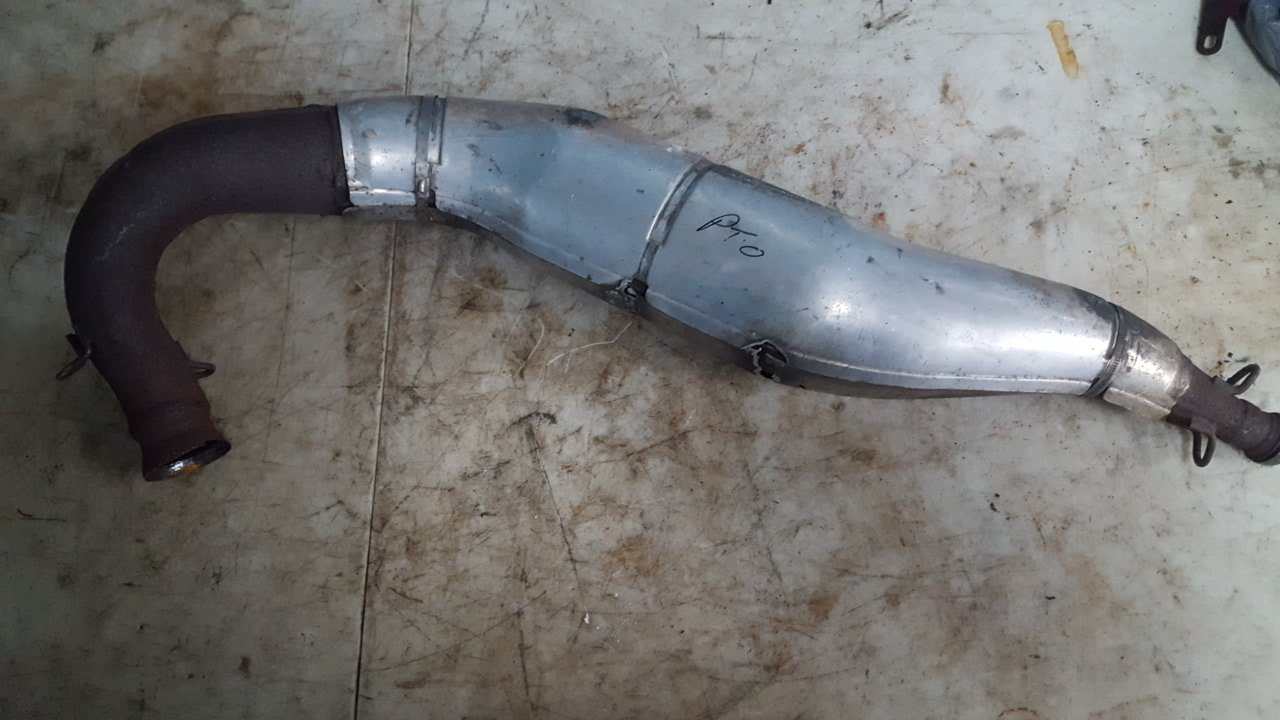1998 Yamaha Mountain SRX,SRX,600,700 Exhaust Pipe Assembly 1 (Pto Side)
