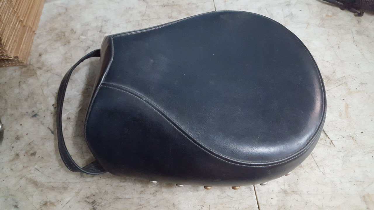 1999 - 2004 Kawasaki Vulcan Nomad 1500 Rear Seat