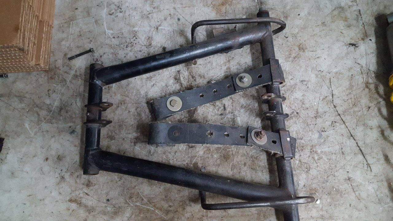 2004 - 2005 Ski Doo GSX,GTX,MXZ Suspension Assembly Front Torque Arm