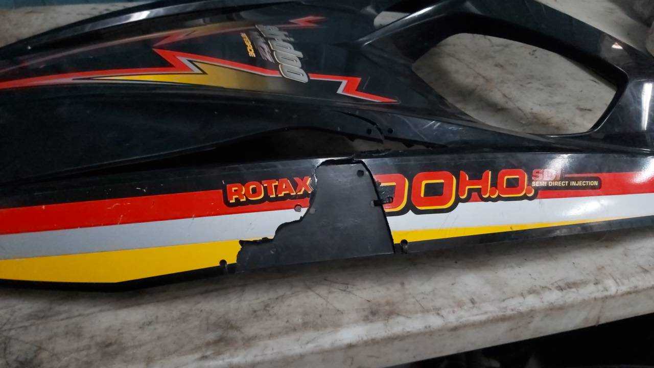2003 - 2009 Ski Doo Mxz,Gsx,Gtx,Summit,Renegade Hood Black - Image 4