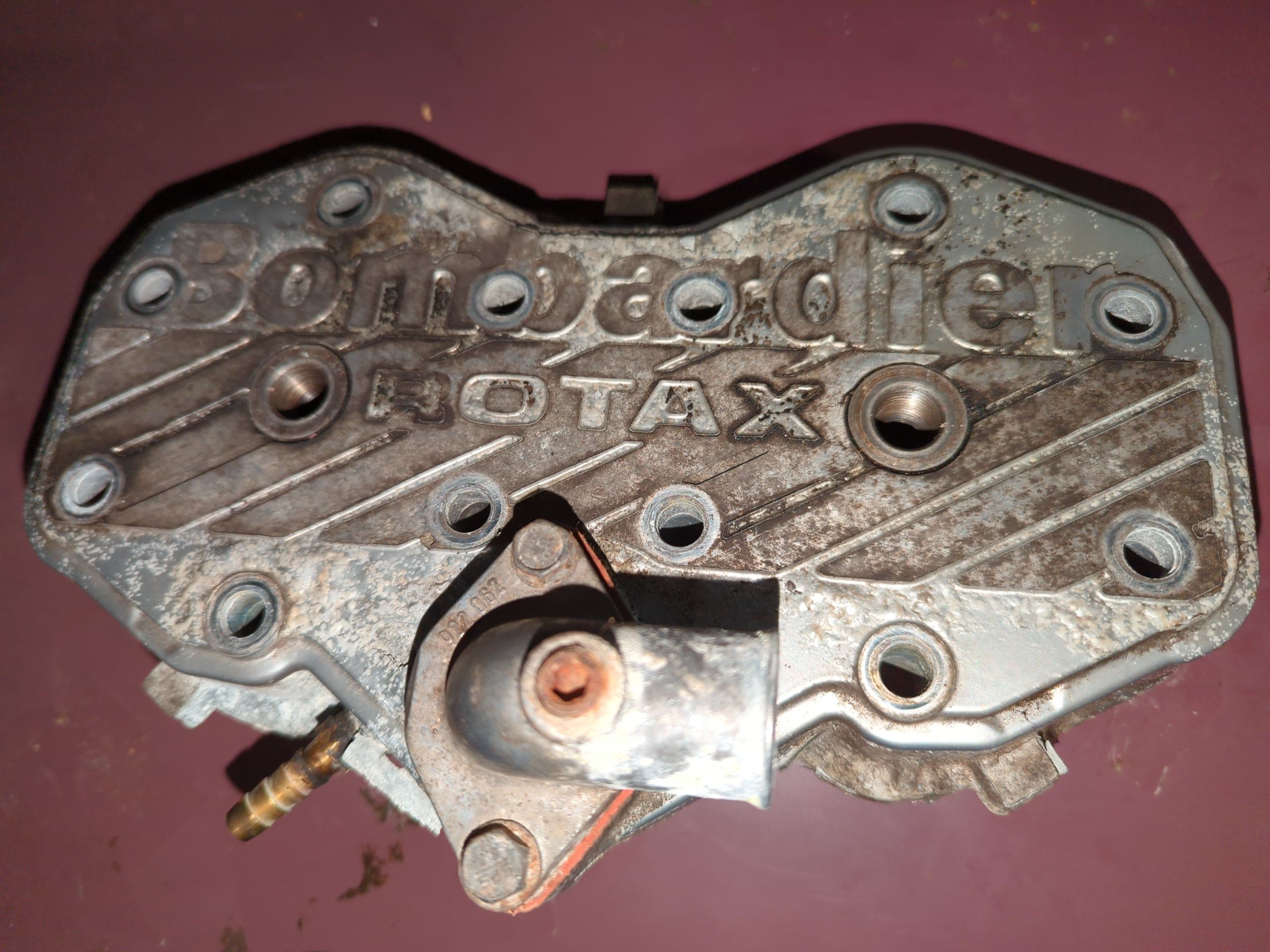 2003 - 2007 Ski Doo Summit,GSX,GTX,MXZ Cylinder Head