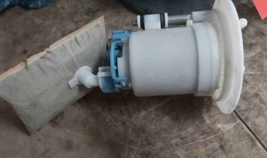 2008 - 2009 Yamaha FX Nytro Fuel Pump - Image 3