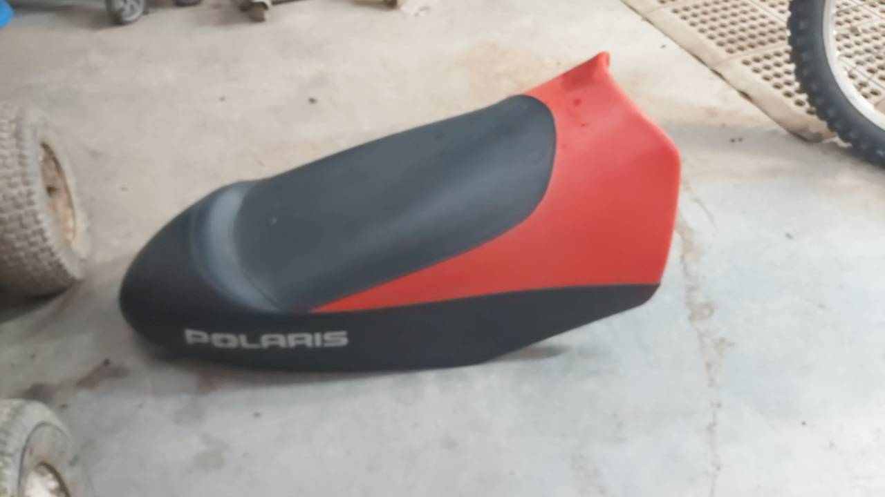 2005 Polaris Switchback 900 Seat