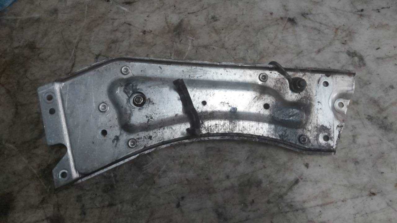 2005 - 2006 Polaris Switchback,RMK,Fusion,Classic Engine Mount Support Upper RH - Image 2