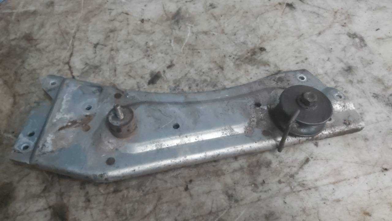 2005 - 2006 Polaris Switchback,RMK,Fusion,Classic Engine Mount Support Upper RH