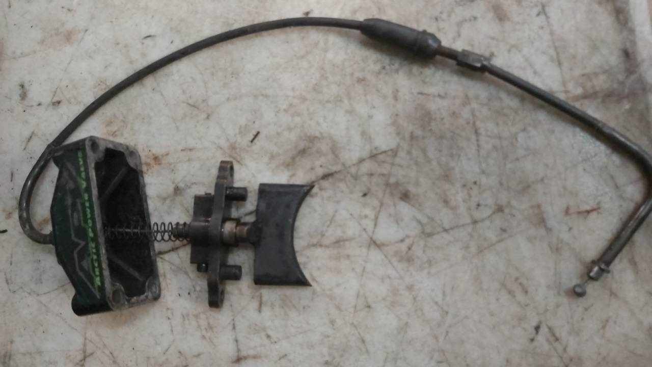 2003 Arctic Cat ZR,Mountain Cat Power Exhaust Valve