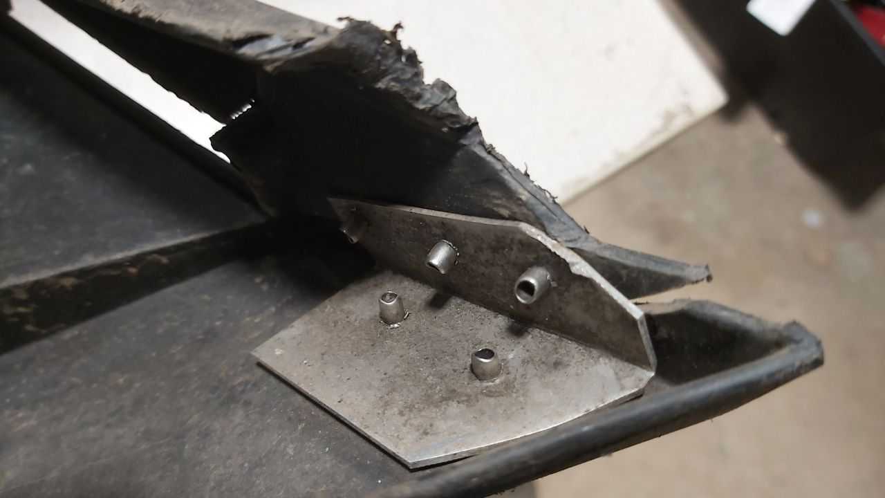 2009 – 2015 Ski Doo GSX,GTX RH Panel Black (Repaired) - Image 2
