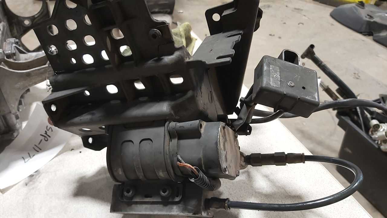 2011 - 2019 Ski Doo GSX,Expedition,Renegade Rear Suspension Compressor - Image 3