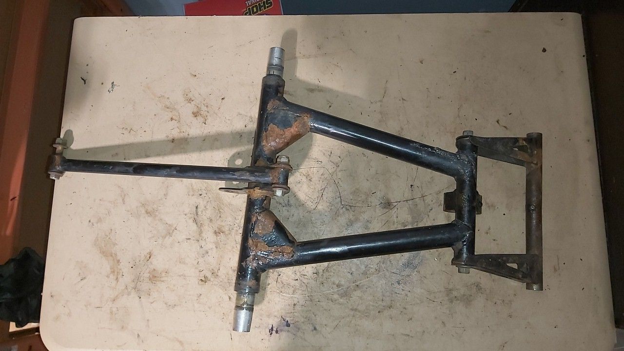 2012 - 2014 Arctic Cat M,XF 1100,800,7000,8000,9000 Idler Arm Black - Image 4