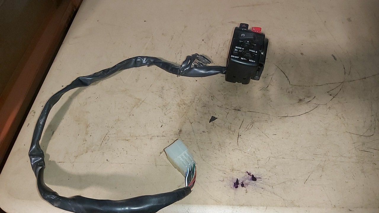 2009 Kawasaki Vulcan 1700 Control Switch ,RH - Image 2