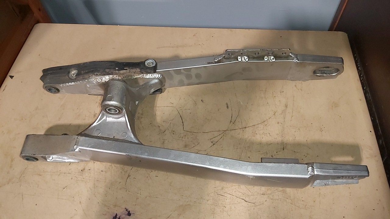 2009 - 2020 Kawasaki KLX 250 Swing Arm - Image 2
