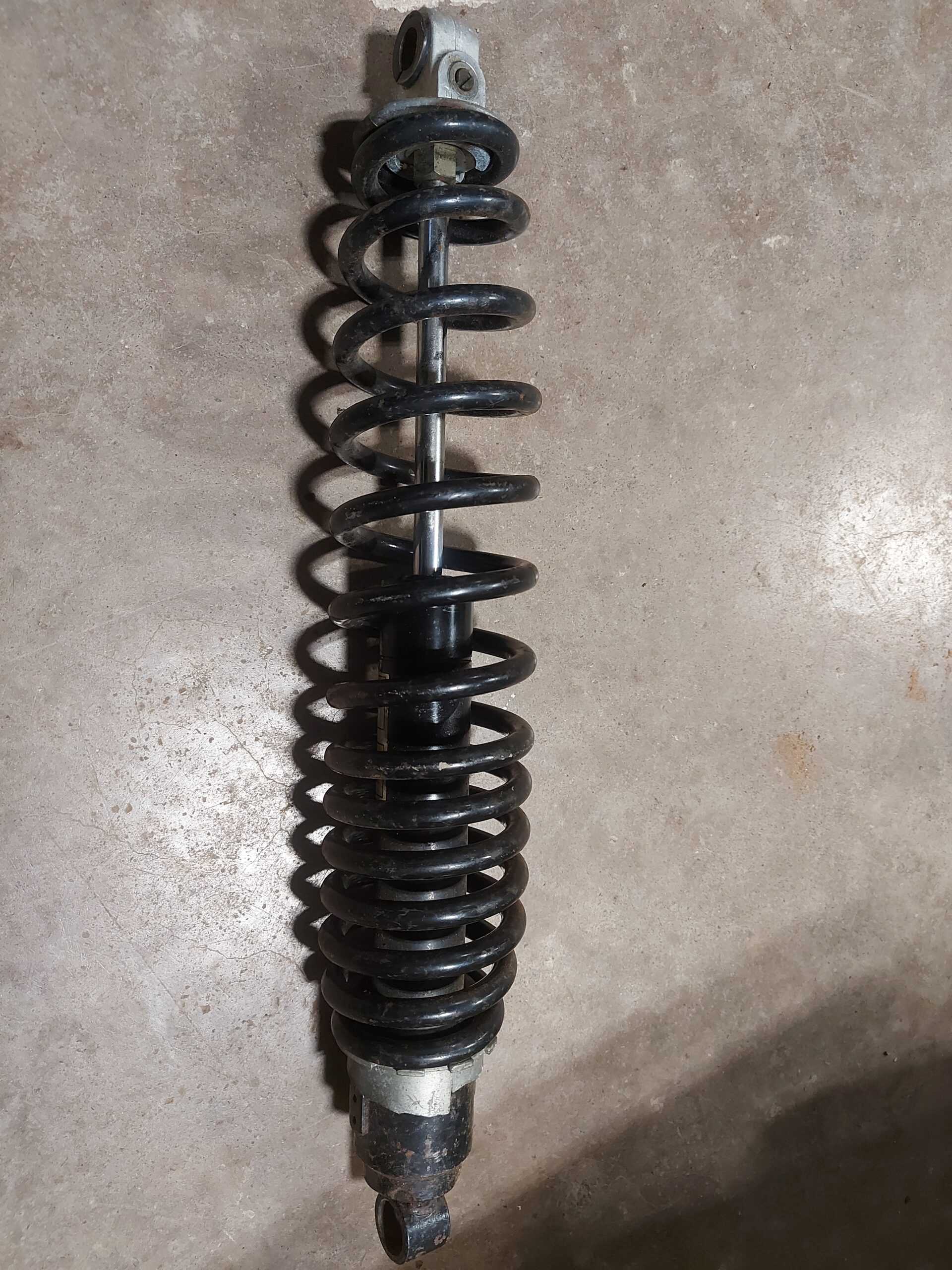 2004 - 2005 Yamaha Warrior RX Track Suspension Shock