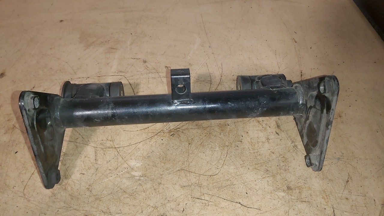 1996 - 2007 Kawasaki Vulcan 1500,1600 Engine Bracket Front