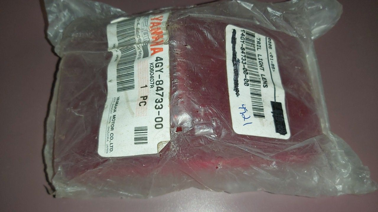 1998 - 2006 Yamaha WR 450,400250,TTR 250 Taillight Lens - Image 4