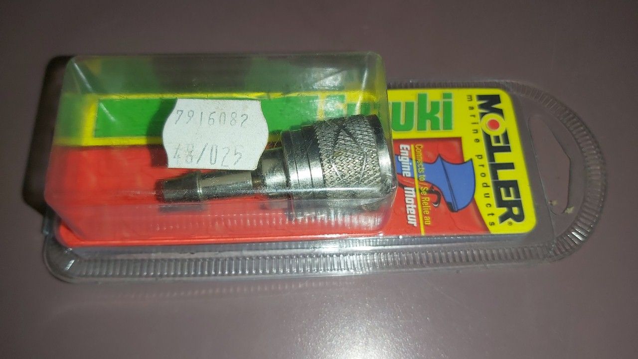 Moeller 5/16" Barb Suzuki Fuel Connector 033467-10
