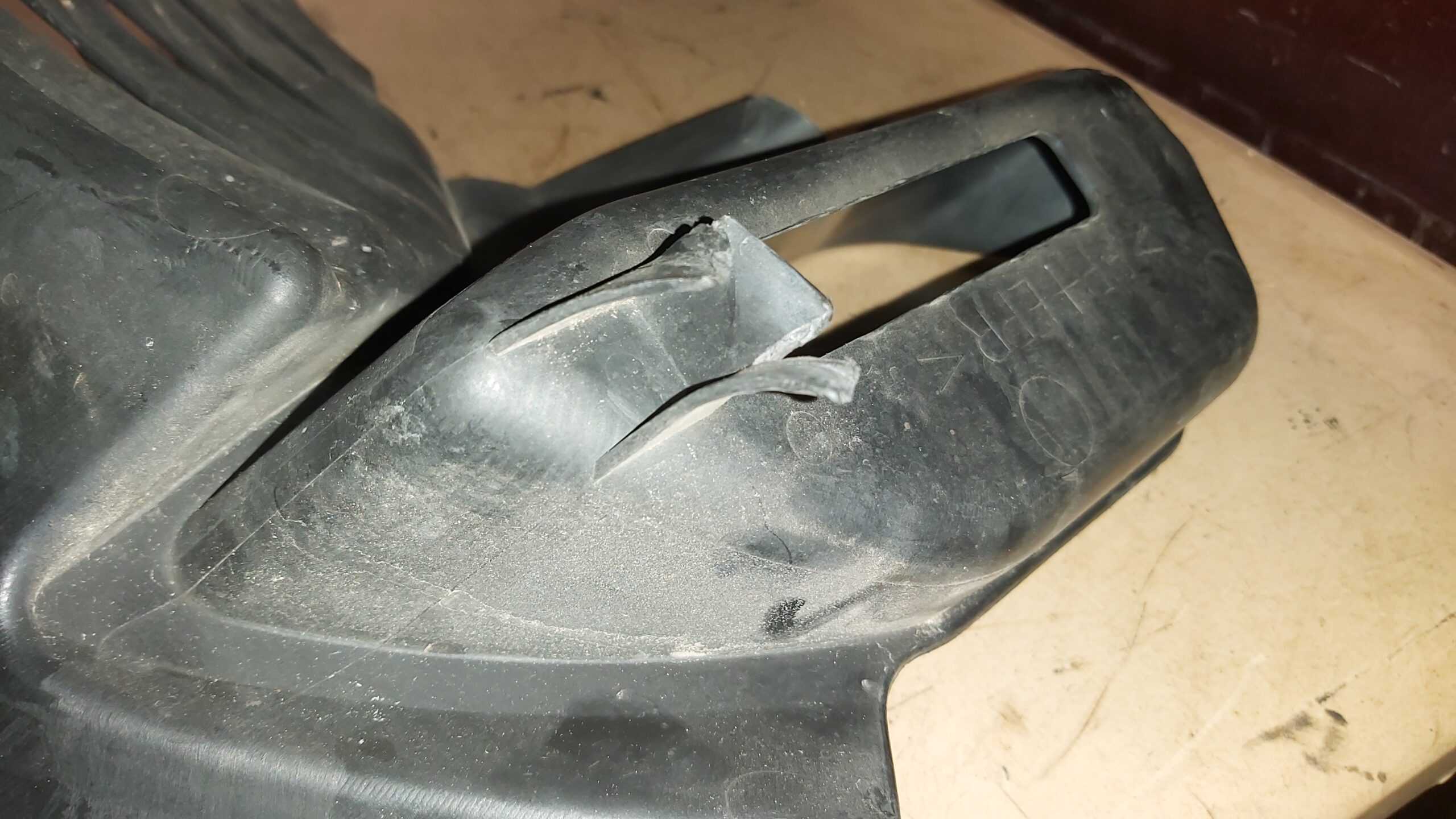 2006 - 2022 Yamaha Apex,Attak,RS Vector,RS Venture Cover, Side 2 - Image 3