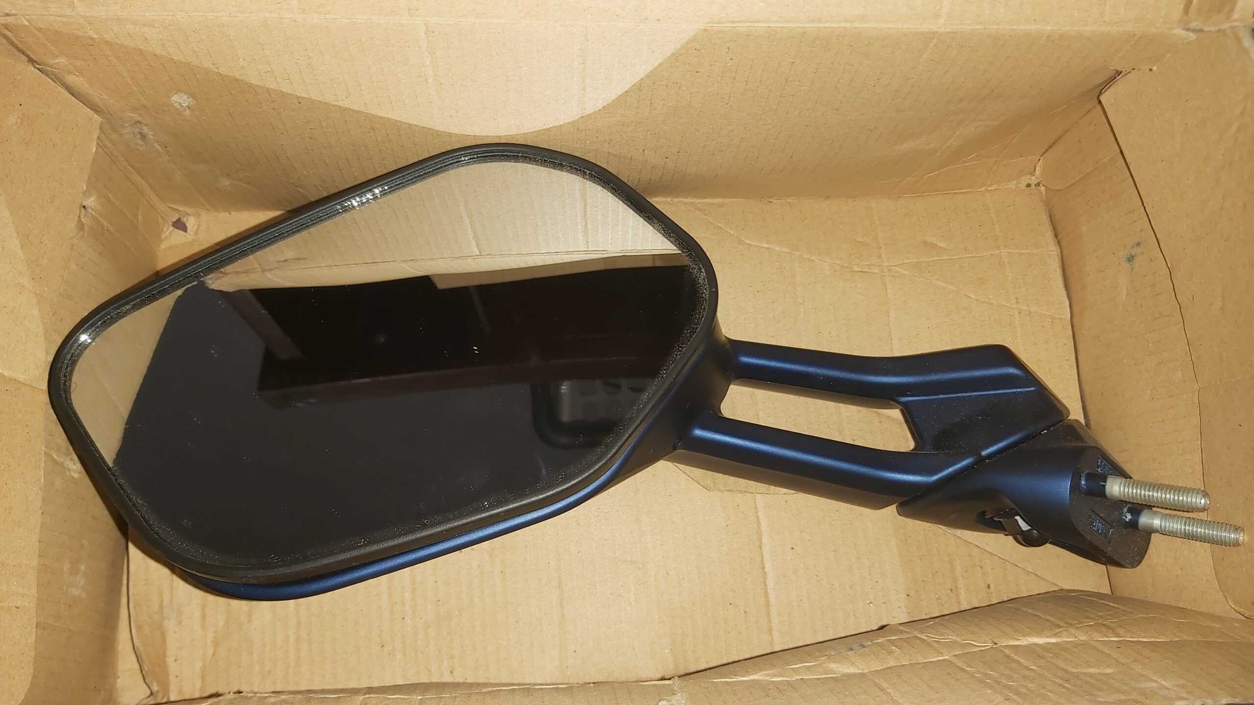 2018 - 2019 Yamaha FJR1300,FJR13ES Rear View Mirror Assembly (Left)