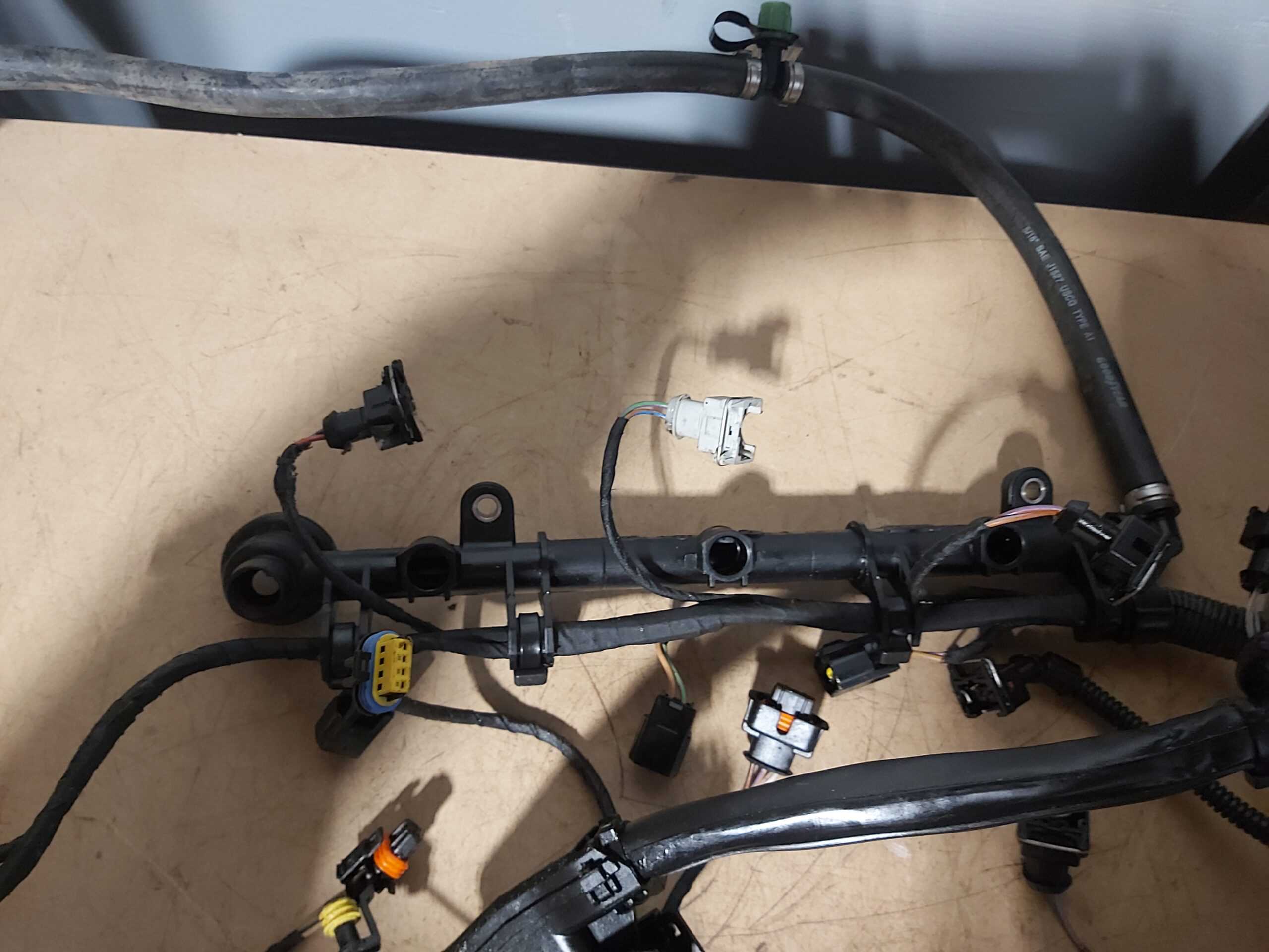 2003 - 2012 Sea Doo RXT,GTX,Speedster,Sportster,Challenger Fuel Rail With Wire Harness - Image 4