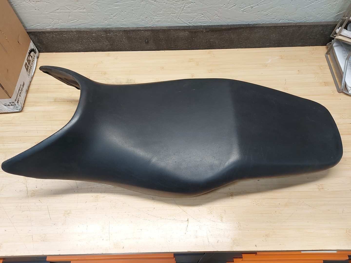2002 - 2007 Honda CB900F Seat
