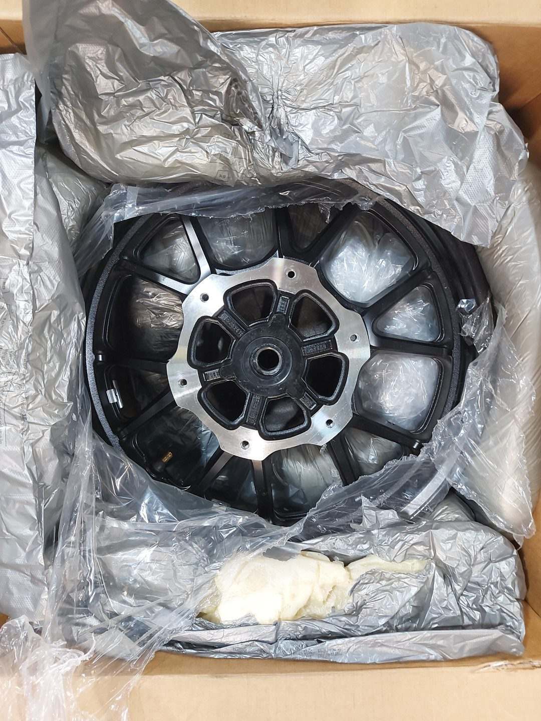 Yamaha Bolt 1TP-25338-00-00 - CAST WHEEL, REAR
