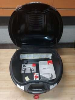 Alternative view of Givi B330 33L Monolock Top Case