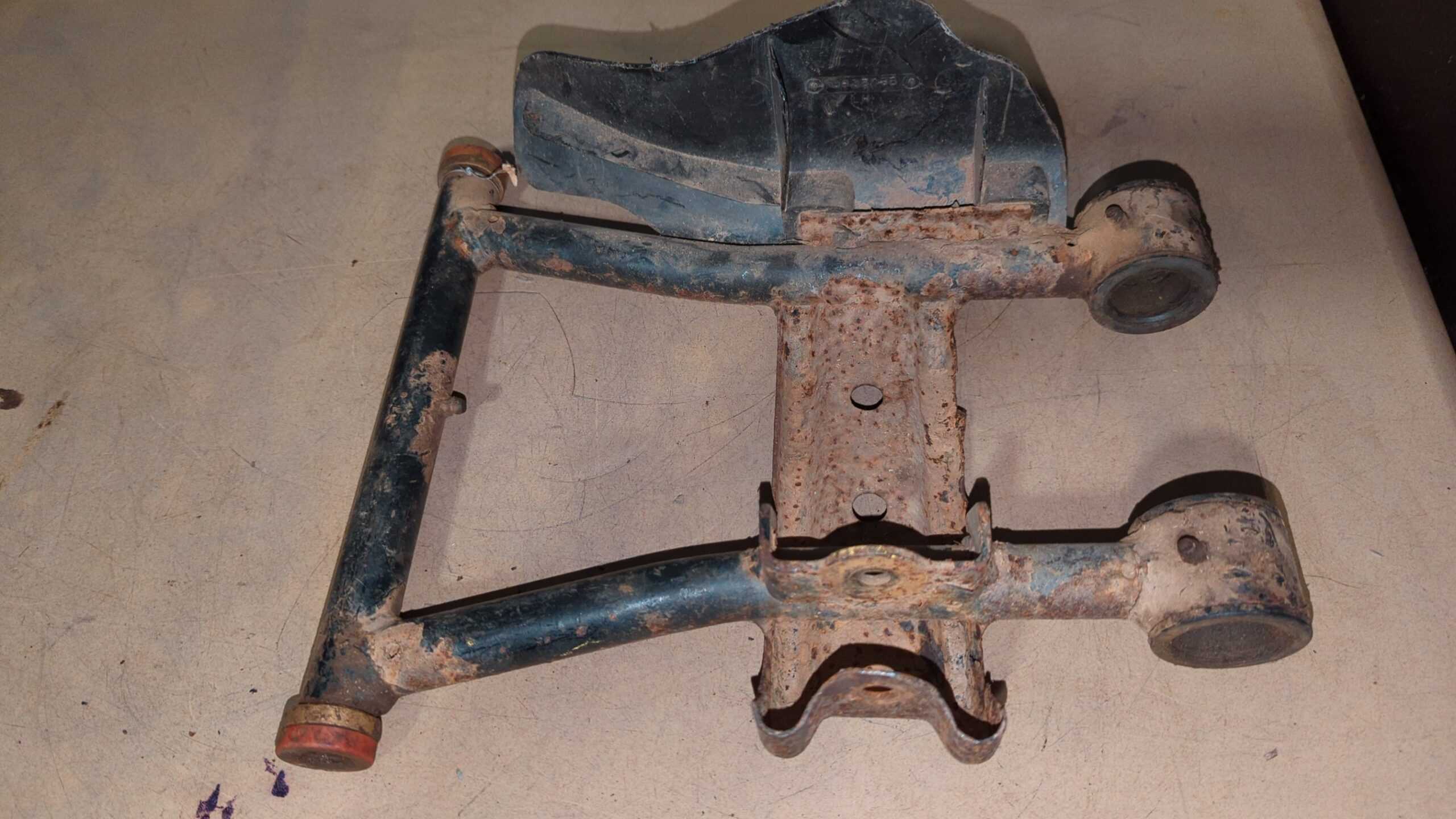 1999 - 2002 Polaris SPORTSMAN 500 ARM,CONTROL,LH,LOW BLK