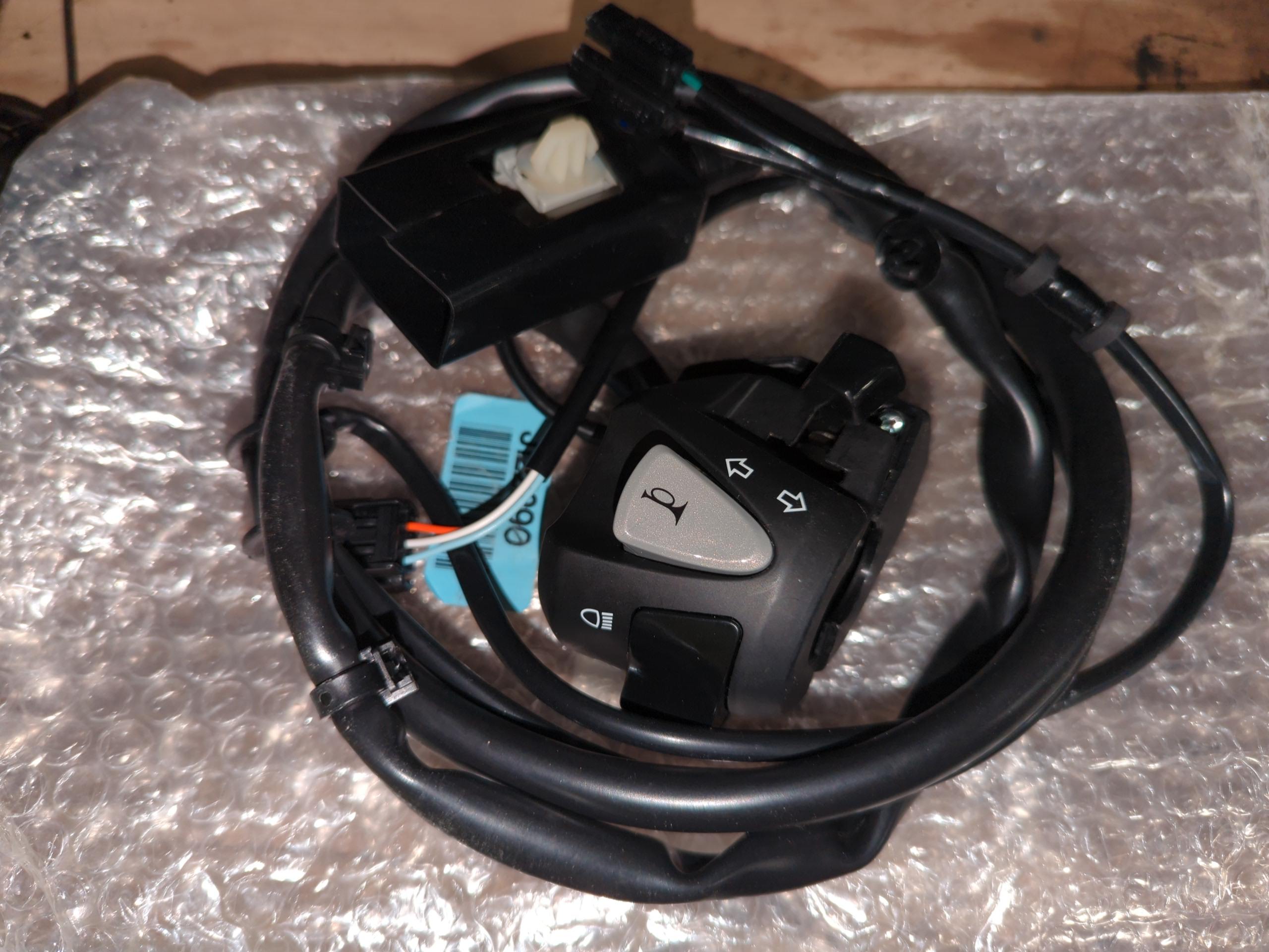 2014 Honda CTX1300 TURN SIGNAL SWITCH